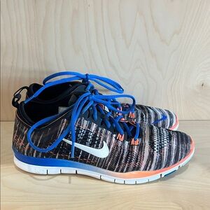 Nike woman’s free 5.0 TR Fit 4 4 Print Pack size 8 multi color